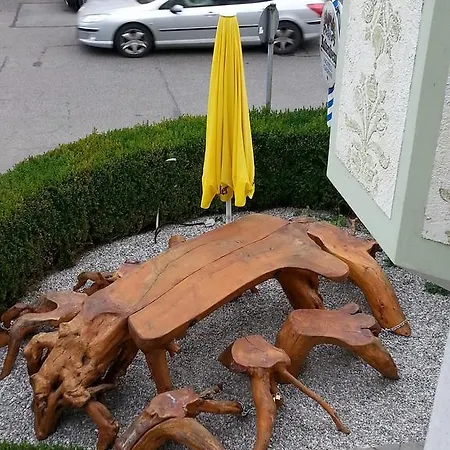 Frühstückspension Brucker Gastehaus *