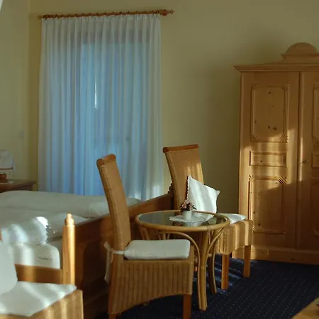 Brucker Gastehaus Couette-café *